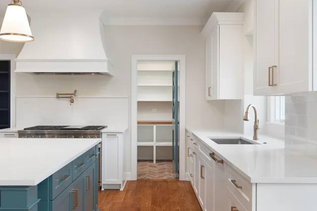 $1,697,000 | 31 Golden Larch Court, Naperville, IL 60540