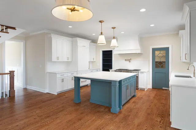 $1,697,000 | 31 Golden Larch Court, Naperville, IL 60540