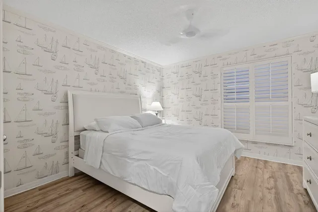 $5,100 | 390 Northeast Edgewater Drive, Unit 403, Stuart, FL 34996