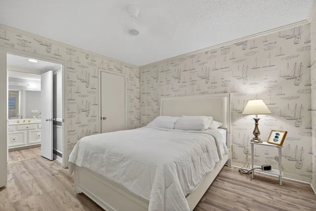 $5,100 | 390 Northeast Edgewater Drive, Unit 403, Stuart, FL 34996