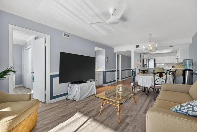 $5,100 | 390 Northeast Edgewater Drive, Unit 403, Stuart, FL 34996