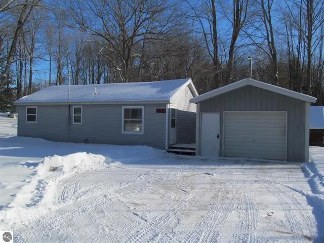 $129,900 | 17166 North 50th Avenue, Marion, MI 49665