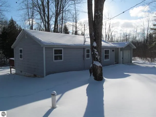 $129,900 | 17166 North 50th Avenue, Marion, MI 49665