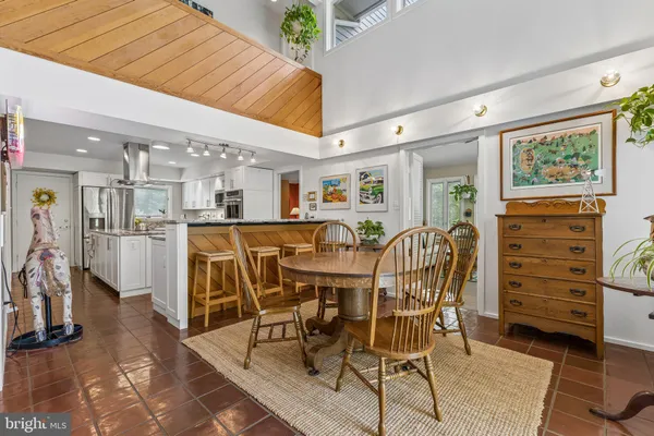 $1,800,000 | 2416 Sunny Meadow Lane, Vienna, VA 22181