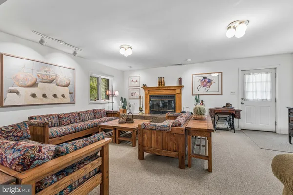 $1,800,000 | 2416 Sunny Meadow Lane, Vienna, VA 22181