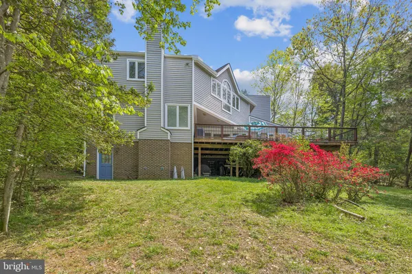 $1,800,000 | 2416 Sunny Meadow Lane, Vienna, VA 22181