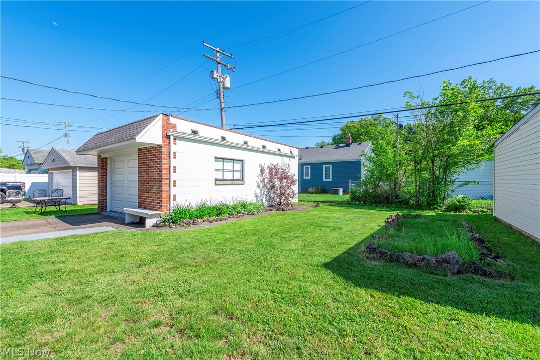 2401 Ralph Avenue Cleveland, OH 44109 - Photo 44 of 47 Gallery Image 44