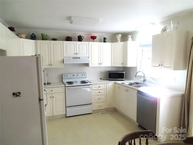 $495,000 | 483 C E Stewart Road, Clover, SC 29710