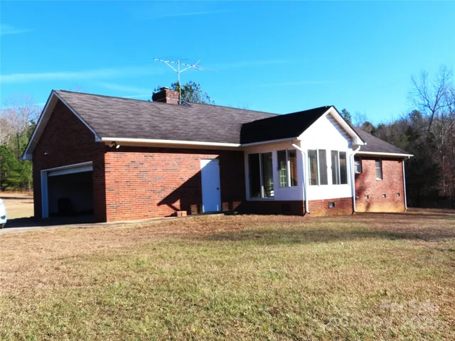 $495,000 | 483 C E Stewart Road, Clover, SC 29710