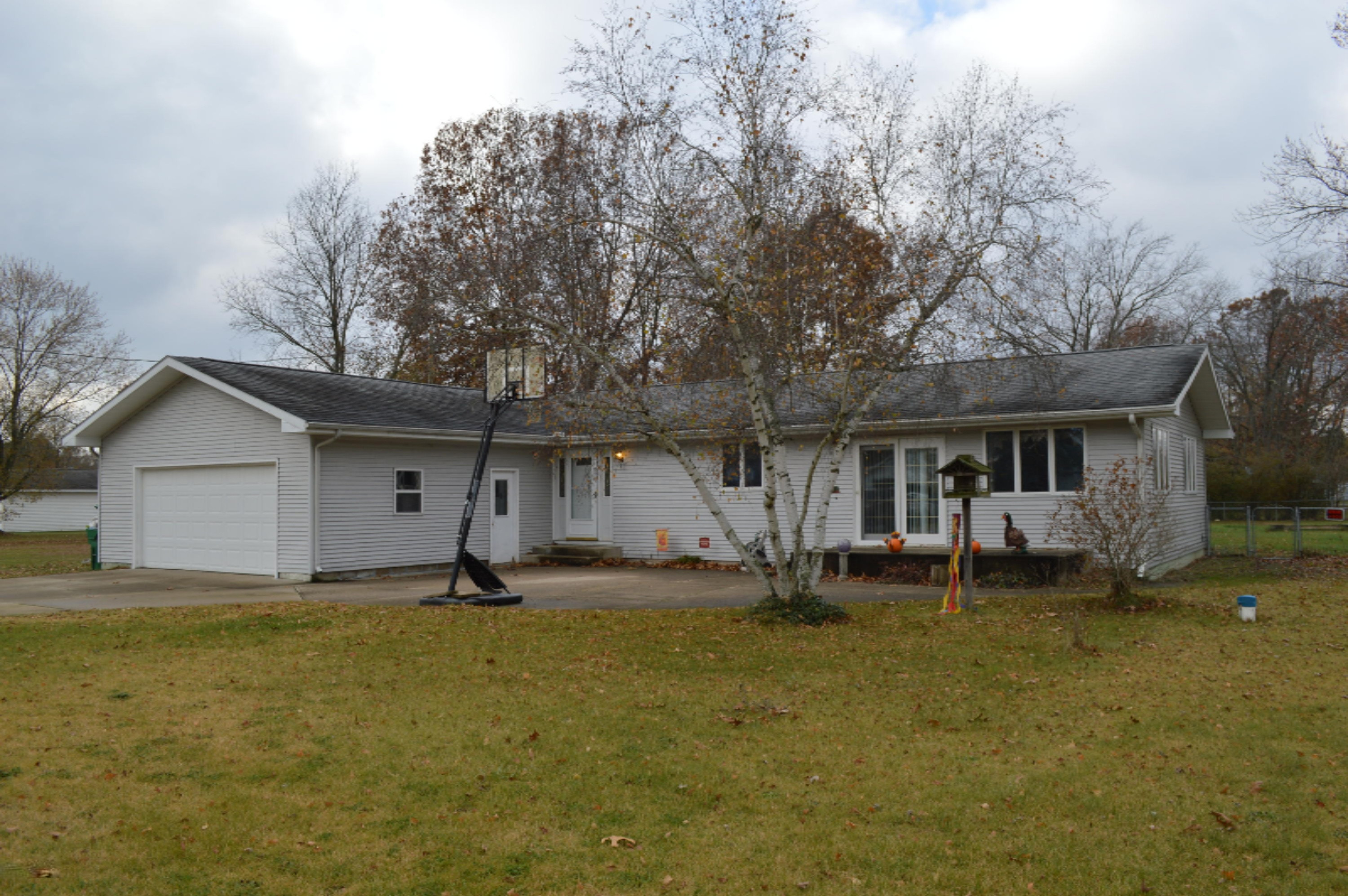 70656 Roosevelt Road Niles, MI 49120 - Photo 1 of 33 DSC_0032