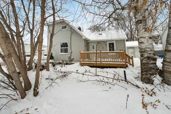 $225,000 | 412 Ft Howard Avenue, De Pere, WI 54115