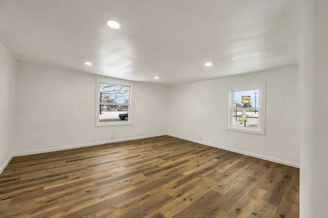 $235,000 | 412 Ft Howard Avenue, De Pere, WI 54115