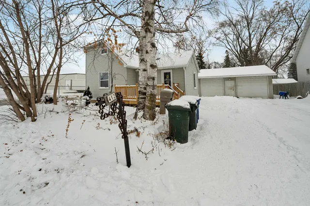 $235,000 | 412 Ft Howard Avenue, De Pere, WI 54115