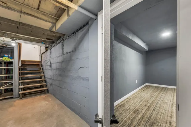 $235,000 | 412 Ft Howard Avenue, De Pere, WI 54115