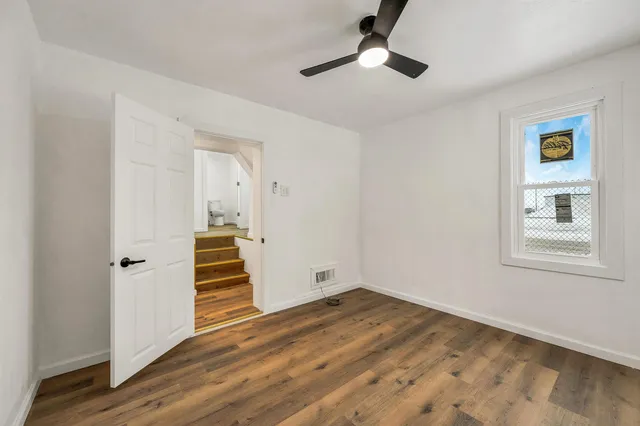 $235,000 | 412 Ft Howard Avenue, De Pere, WI 54115