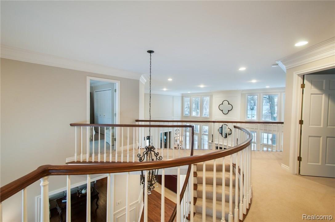 4758 Forest Ridge Court Rochester, MI 48306 - Photo 42 of 73 ForestRidgeCt_4758_Hall_02.jpg