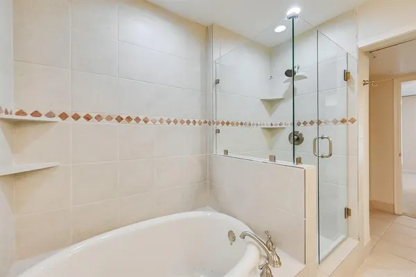 $1,990 | 6349 Diamond Head Circle, Unit C, Dallas, TX 75225