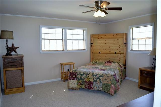 266 Bumpus Mills Road Dover, TN 37058 - Photo 17 of 20 3rd Bedroom