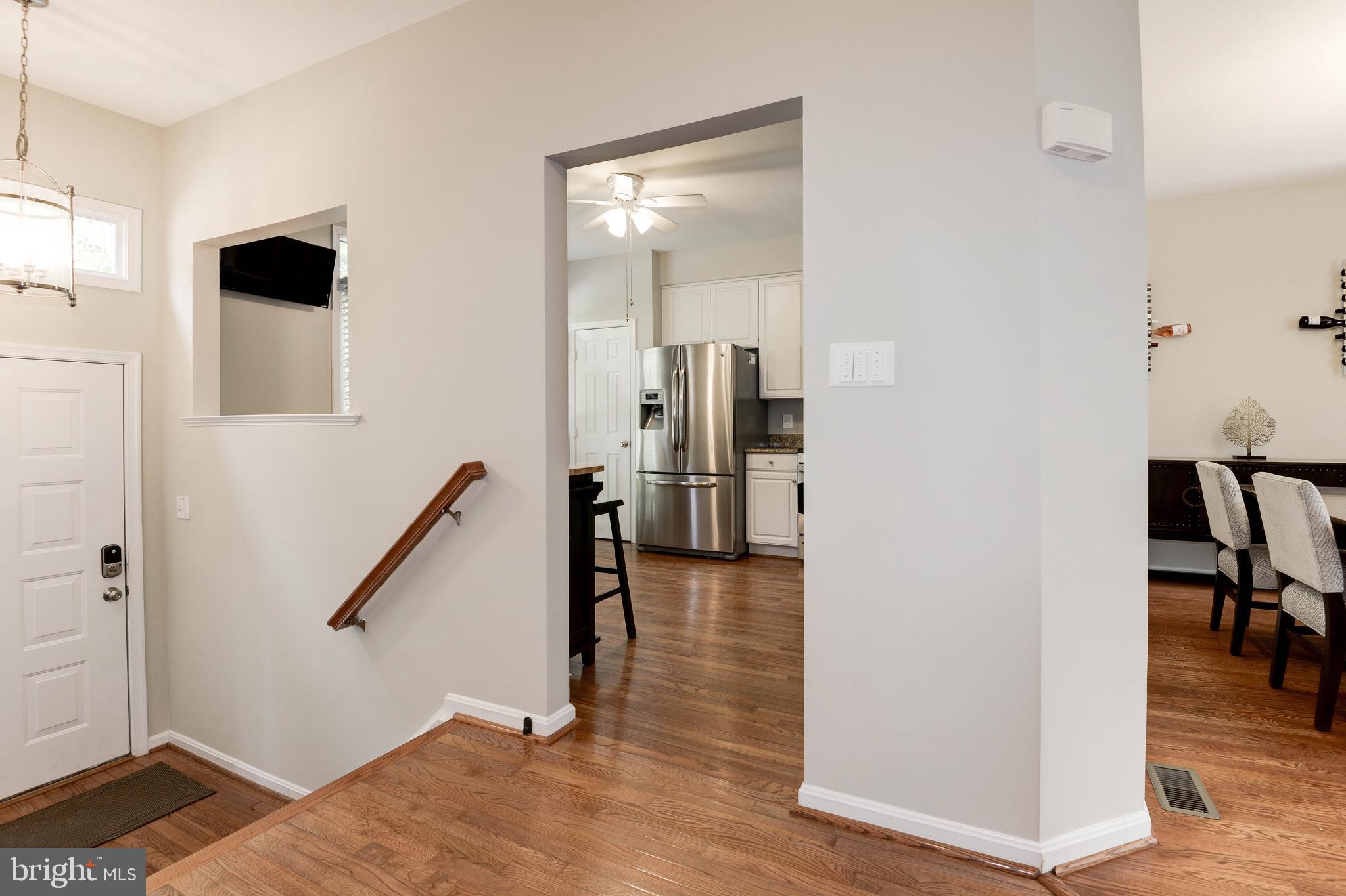 1265 Weatherstone Court Reston, VA 20194 - Photo 3 of 40