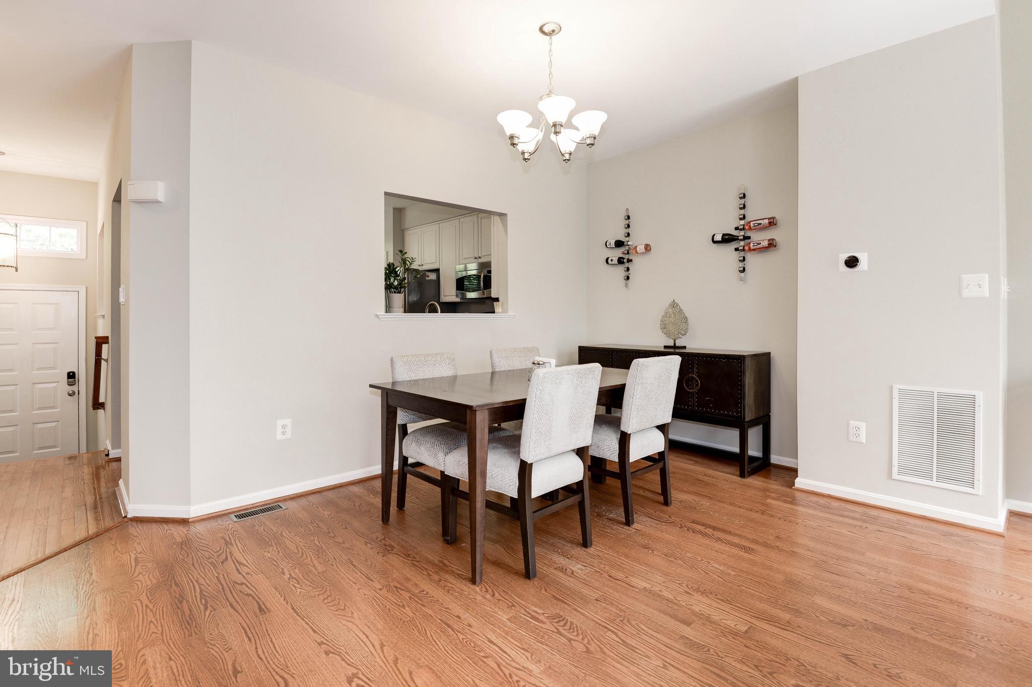 1265 Weatherstone Court Reston, VA 20194 - Photo 8 of 40