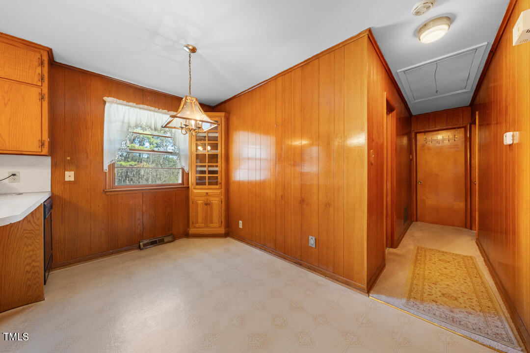 2311 Glover Road Durham, NC 27703 - Photo 6 of 28 DSC00631