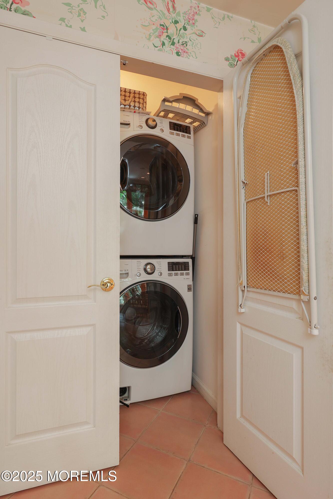 68 Middletown Road Holmdel, NJ 07733 - Photo 32 of 68 Convenient washer/dryer