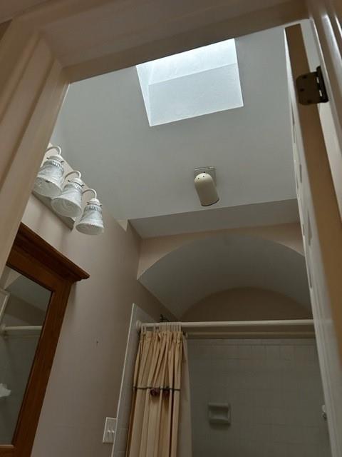 8239 Lincoln Road Verona, PA 15147 - Photo 23 of 35 Gallery Image 23
