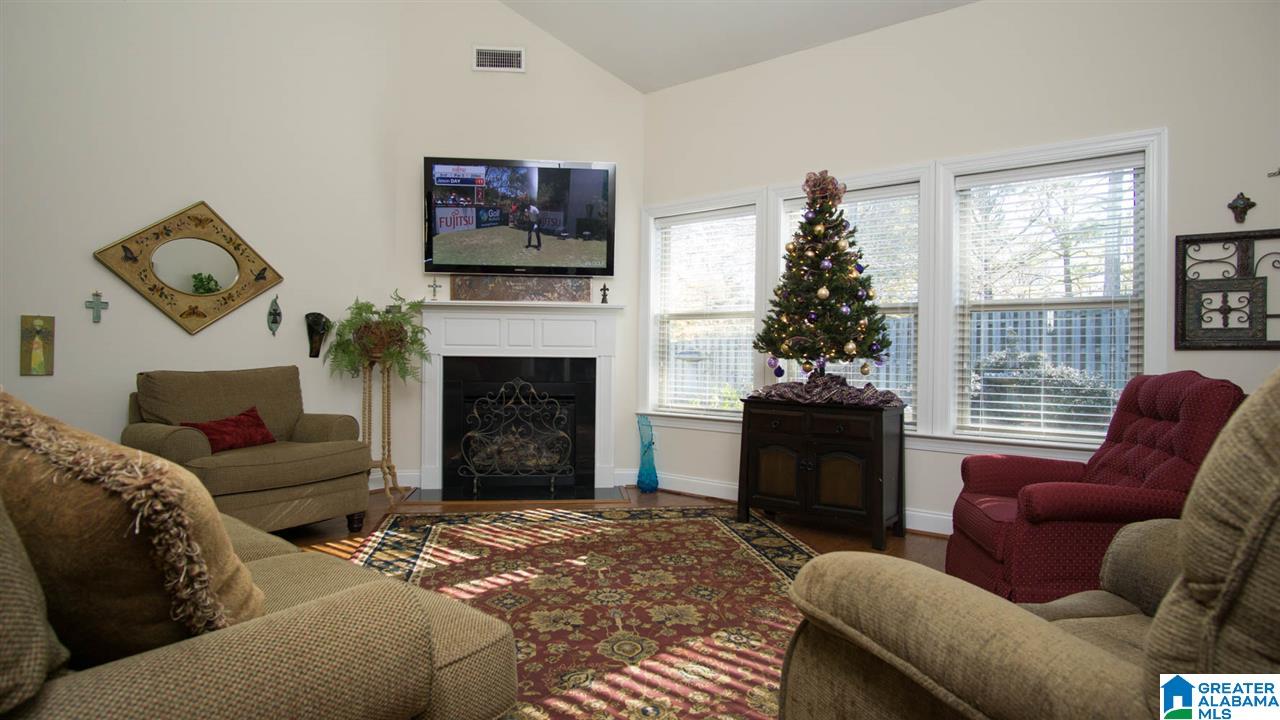 6527 Hawks Place Leeds, AL 35094 - Photo 9 of 39