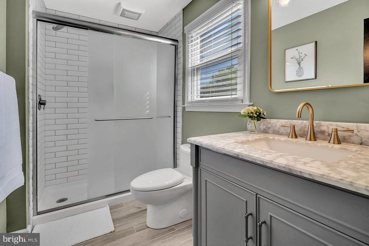 398 Reading Street Pennington, NJ 08534 - Photo 26 of 33 Full Bath