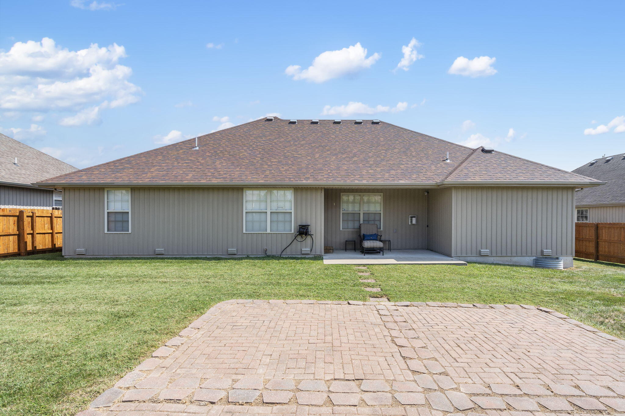 639 North Rockingham Avenue Nixa, MO 65714 - Photo 8 of 11 .
