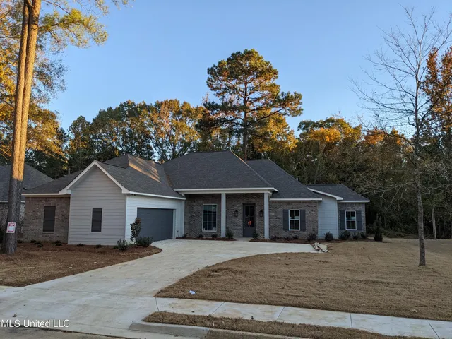 $430,000 | 129 Salus Bend, Clinton, MS 39056