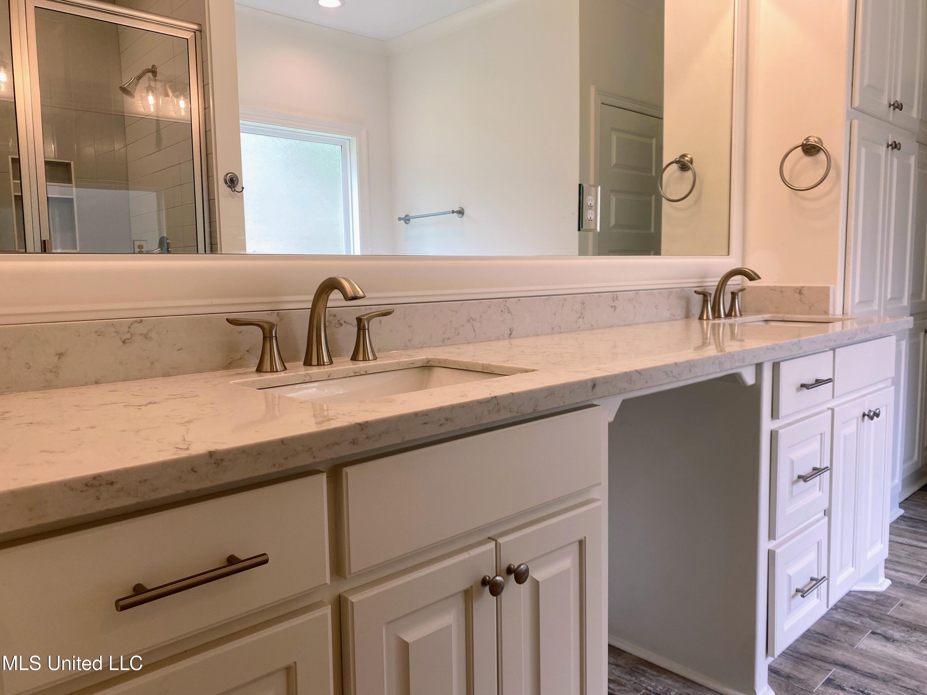 129 Salus Bend Clinton, MS 39056 - Photo 12 of 18 IMG_0886