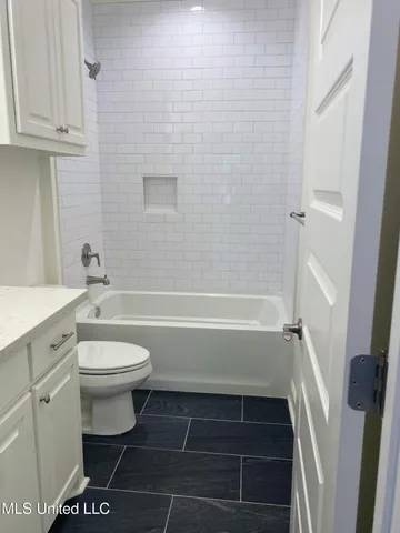 $430,000 | 129 Salus Bend, Clinton, MS 39056