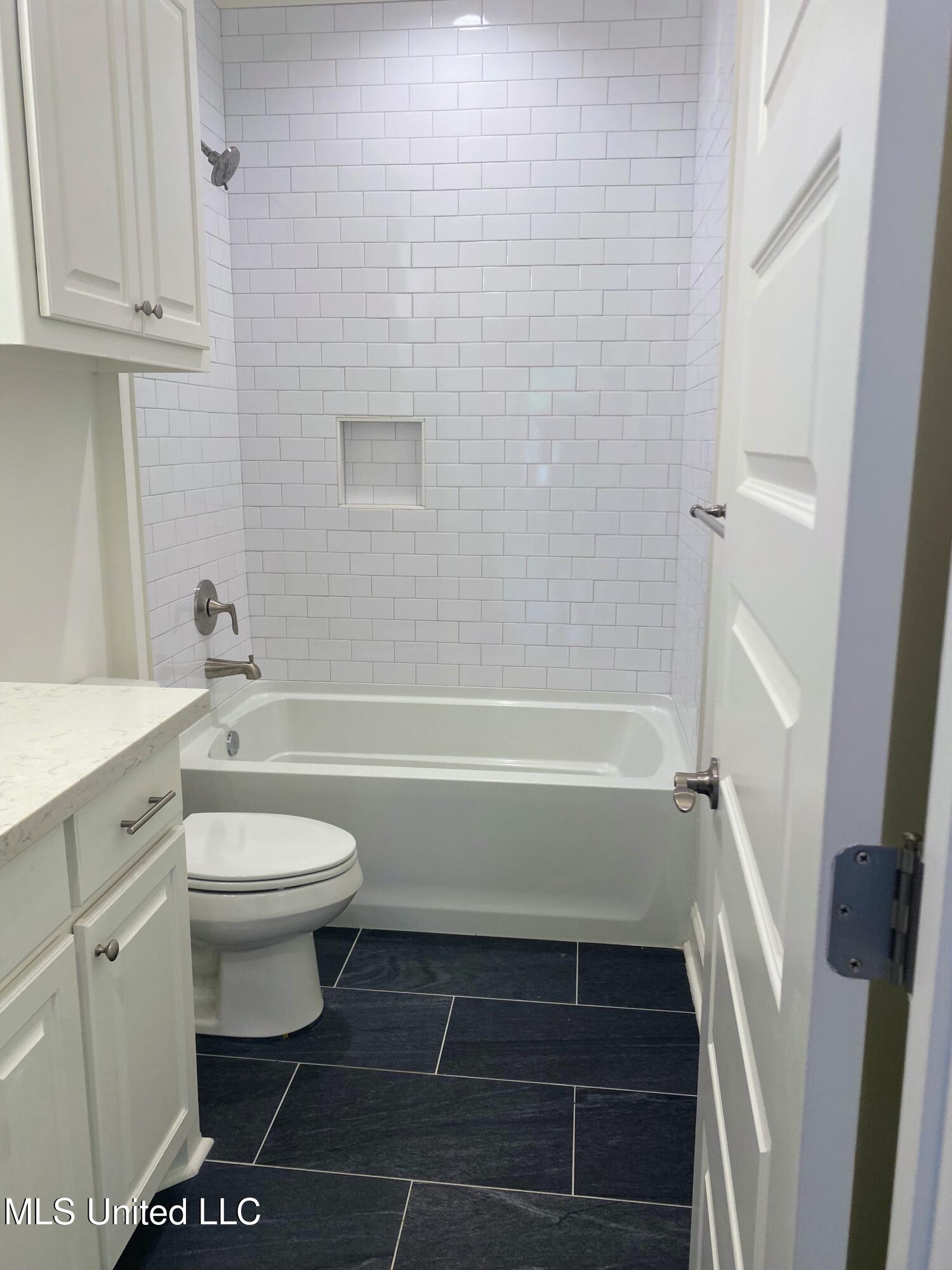 129 Salus Bend Clinton, MS 39056 - Photo 17 of 18 IMG_0891