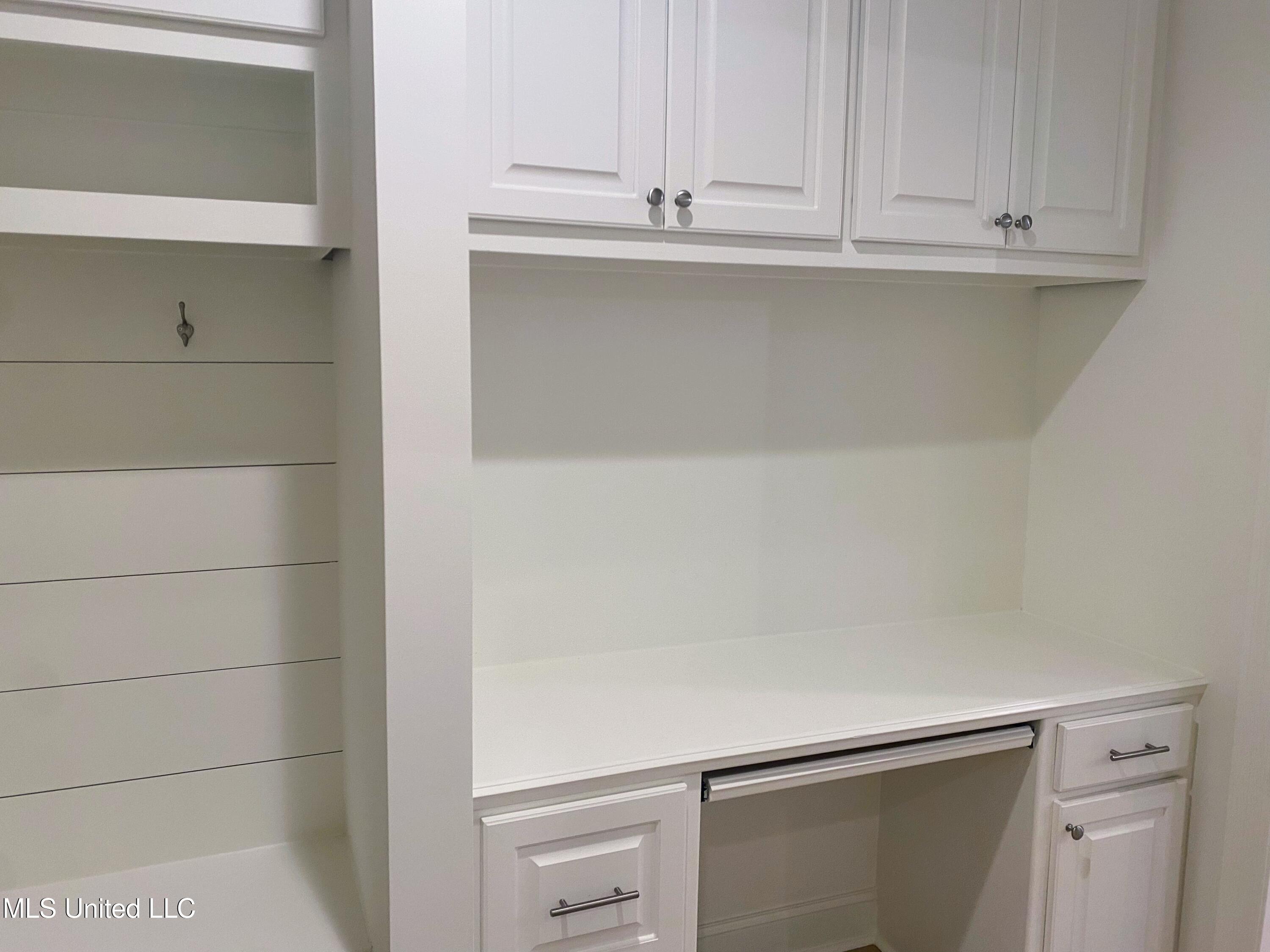 129 Salus Bend Clinton, MS 39056 - Photo 10 of 18 IMG_0884