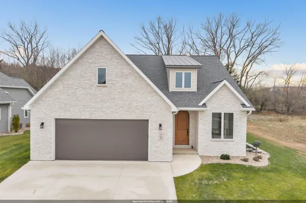 $669,900 | 1780 Bobby Jones Drive, De Pere, WI 54115