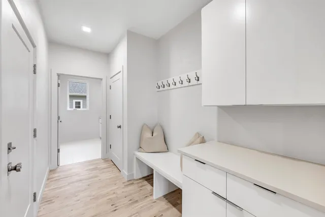 $689,900 | 1780 Bobby Jones Drive, De Pere, WI 54115