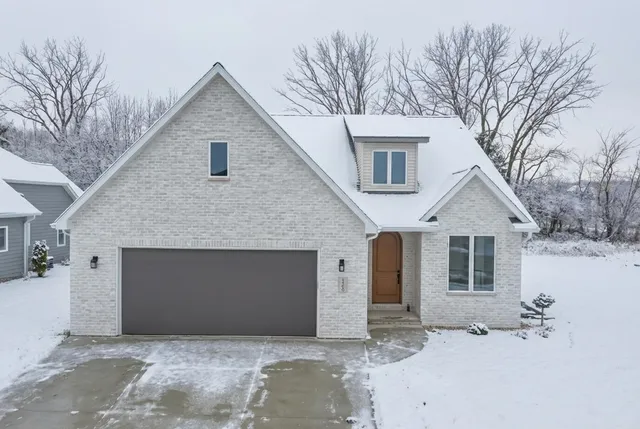 $689,900 | 1780 Bobby Jones Drive, De Pere, WI 54115