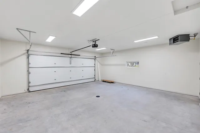 $689,900 | 1780 Bobby Jones Drive, De Pere, WI 54115