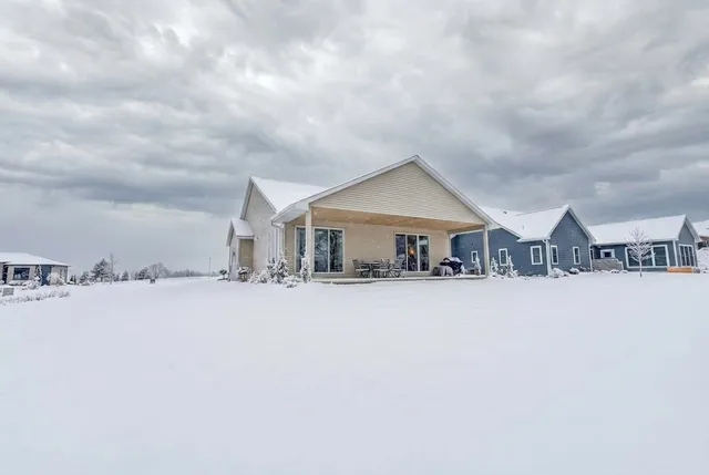 $689,900 | 1780 Bobby Jones Drive, De Pere, WI 54115