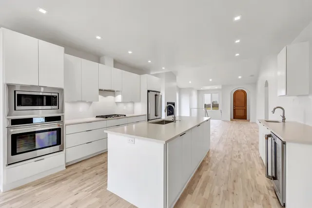 $689,900 | 1780 Bobby Jones Drive, De Pere, WI 54115