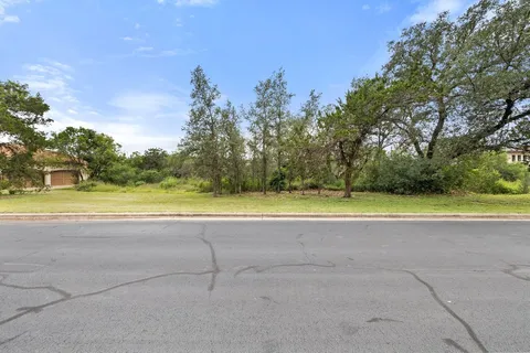 $599,900 | 16009 Chateau Avenue, Austin, TX 78734