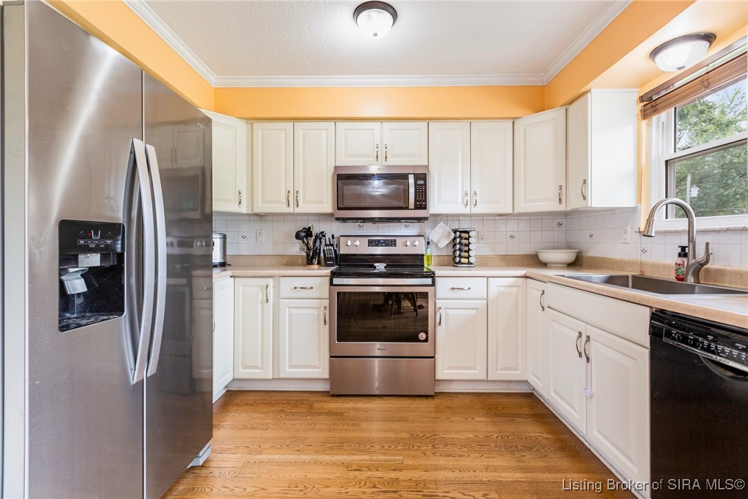 6204 Eric Drive Floyds Knobs, IN 47119 - Photo 16 of 40