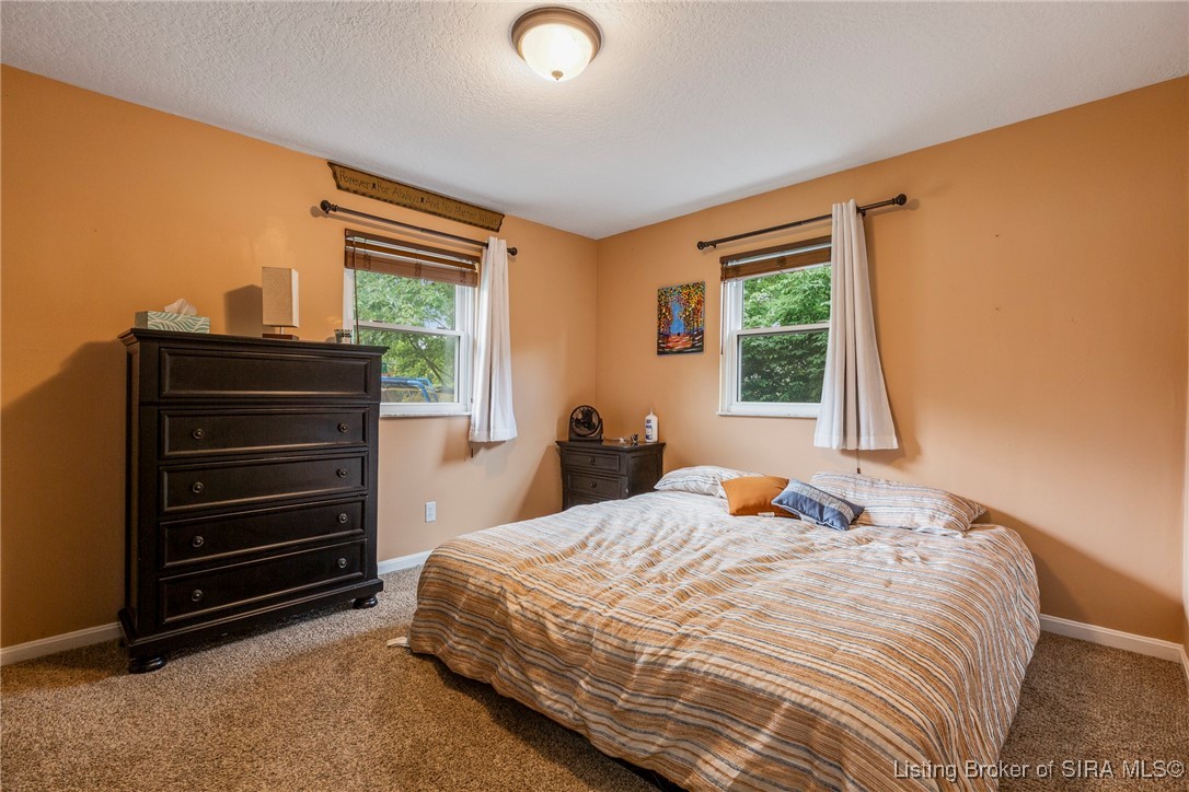 6204 Eric Drive Floyds Knobs, IN 47119 - Photo 22 of 40