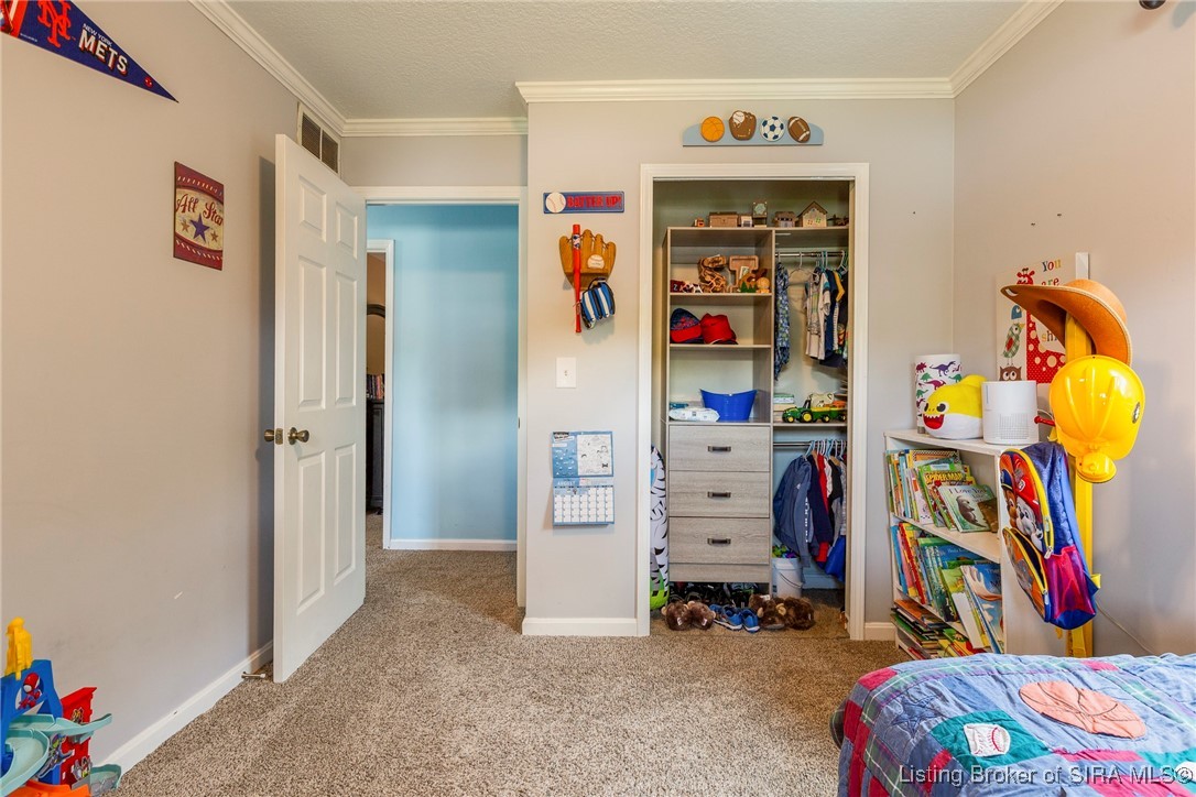 6204 Eric Drive Floyds Knobs, IN 47119 - Photo 28 of 40