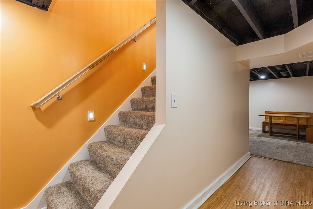 6204 Eric Drive Floyds Knobs, IN 47119 - Photo 29 of 40