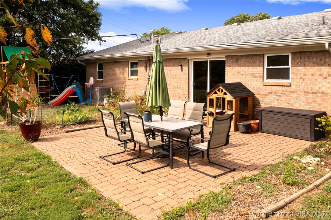 6204 Eric Drive Floyds Knobs, IN 47119 - Photo 33 of 40