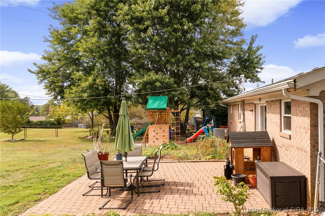 6204 Eric Drive Floyds Knobs, IN 47119 - Photo 34 of 40