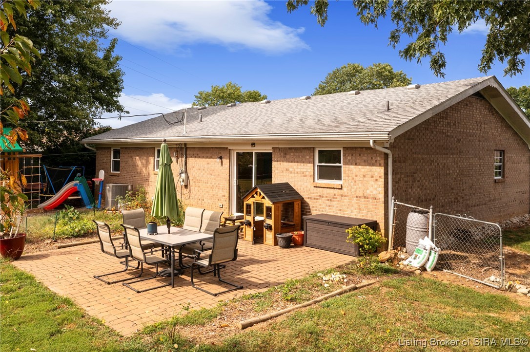 6204 Eric Drive Floyds Knobs, IN 47119 - Photo 35 of 40