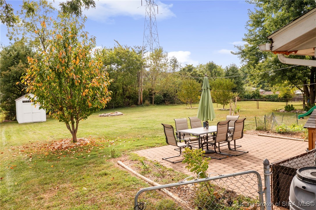 6204 Eric Drive Floyds Knobs, IN 47119 - Photo 36 of 40